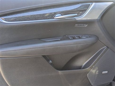 Used 2023 Cadillac XT5 Premium Luxury image 13