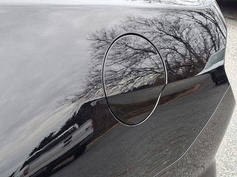 Used 2020 Ford Mustang Premium image 30