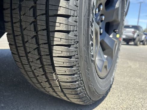 New 2026 RAM 1500 4x4 Crew Cab image 18