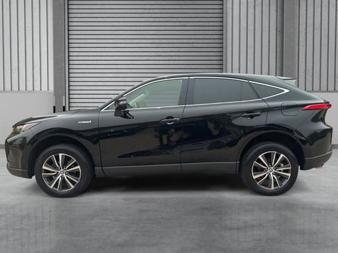Used 2021 Toyota Venza LE AWD/4WD image 30