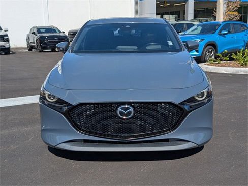Used 2019 MAZDA MAZDA3 Hatchback w/ Premium Package image 3
