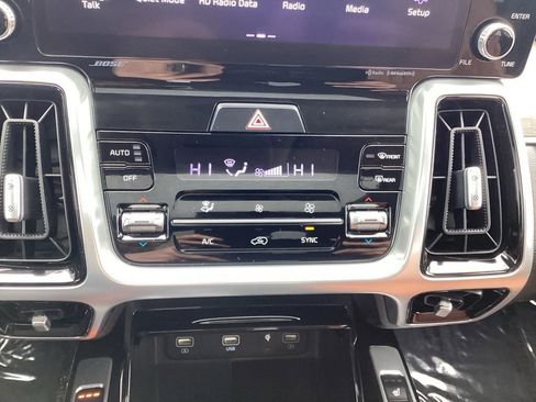 Certified 2021 Kia Sorento SX Prestige AWD/4WD image 25