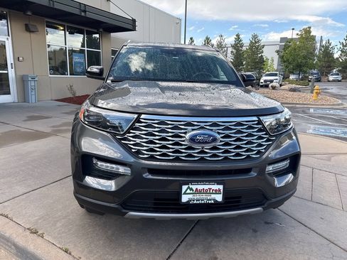 Used 2020 Ford Explorer Platinum w/ Premium Technology Package AWD/4WD image 3