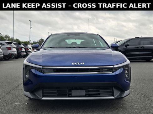Used 2025 Kia K4 EX image 2