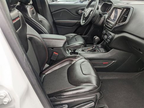 Used 2022 Jeep Cherokee Trailhawk image 27