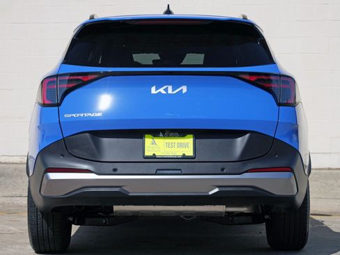Used 2026 Kia Sportage EX w/ EX Panorama Roof Package FWD image 10