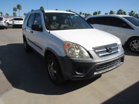Used 2006 Honda CR-V LX image 2