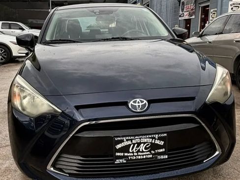 Used 2018 Toyota Yaris iA FWD image 2