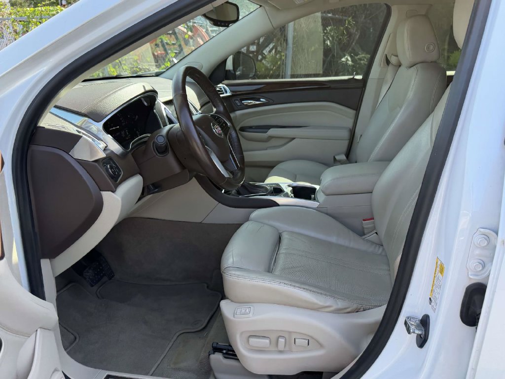 Used 2014 Cadillac SRX Performance w/ Driver Awareness Package AWD/4WD image 5