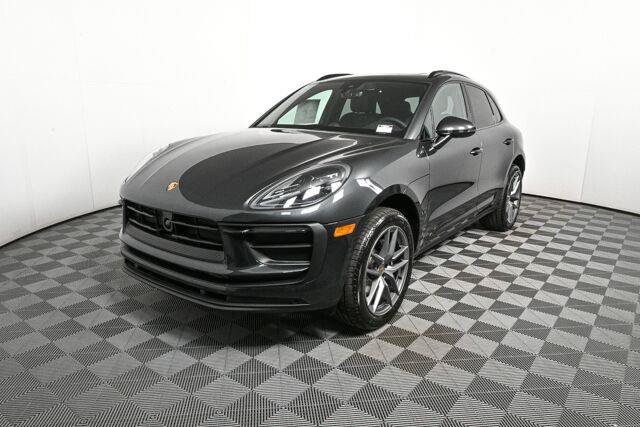 Certified 2026 Porsche Macan AWD/4WD image 1
