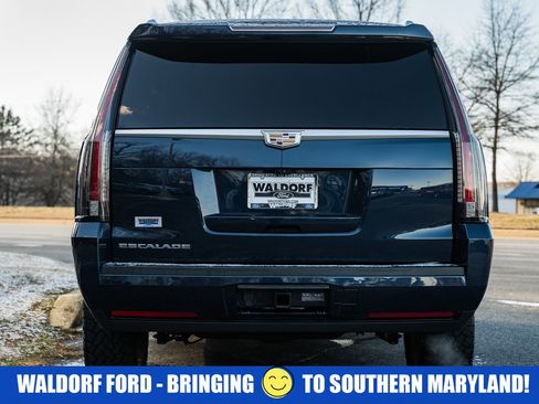Used 2019 Cadillac Escalade ESV Luxury image 6