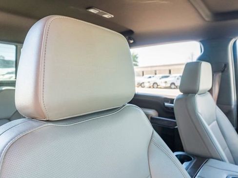 Used 2022 Chevrolet Silverado 2500 LTZ w/ LTZ Texas Edition image 46