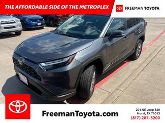 Used 2025 Toyota RAV4 XLE w/ Convenience Package FWD video 1