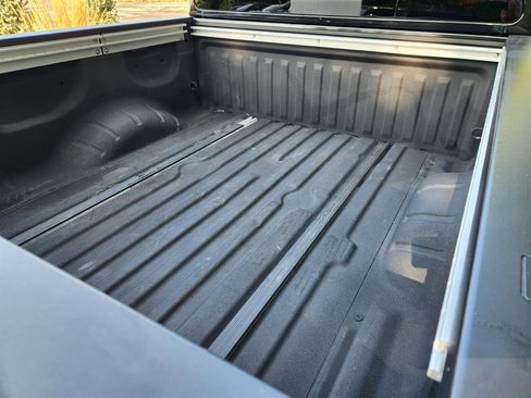 Used 2020 Nissan Titan PRO-4X w/ Pro-4x Convenience Package image 20