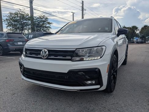 Used 2020 Volkswagen Tiguan SE R-Line FWD image 8