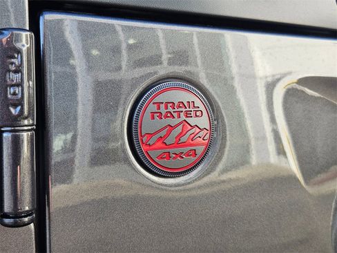 Certified 2025 Jeep Gladiator Rubicon w/ Convenience Group image 35