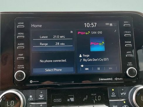 Used 2021 Toyota Highlander XLE FWD image 14
