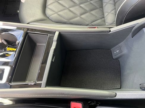 Certified 2025 Volkswagen Atlas SEL Premium R-Line image 27