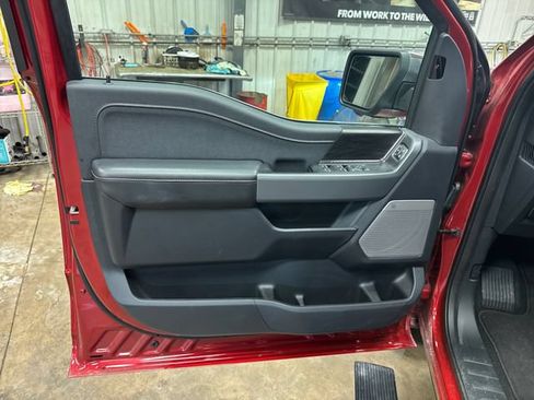 Used 2025 Ford F150 Lariat w/ Equipment Group 502A High AWD/4WD image 20