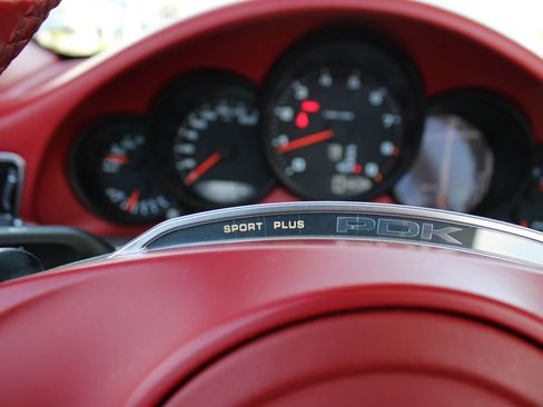 Used 2014 Porsche 911 Carrera image 29