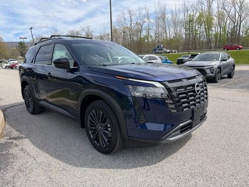 New 2026 Nissan Pathfinder SL AWD/4WD image 3
