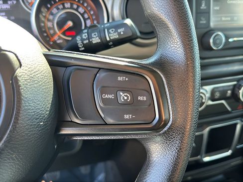 Used 2019 Jeep Wrangler Sport AWD/4WD image 25