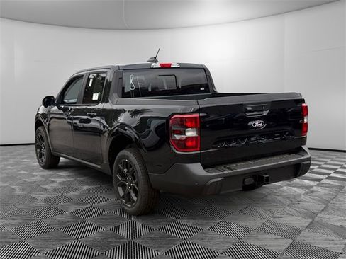 New 2025 Ford Maverick Lariat w/ Black Appearance Package image 3