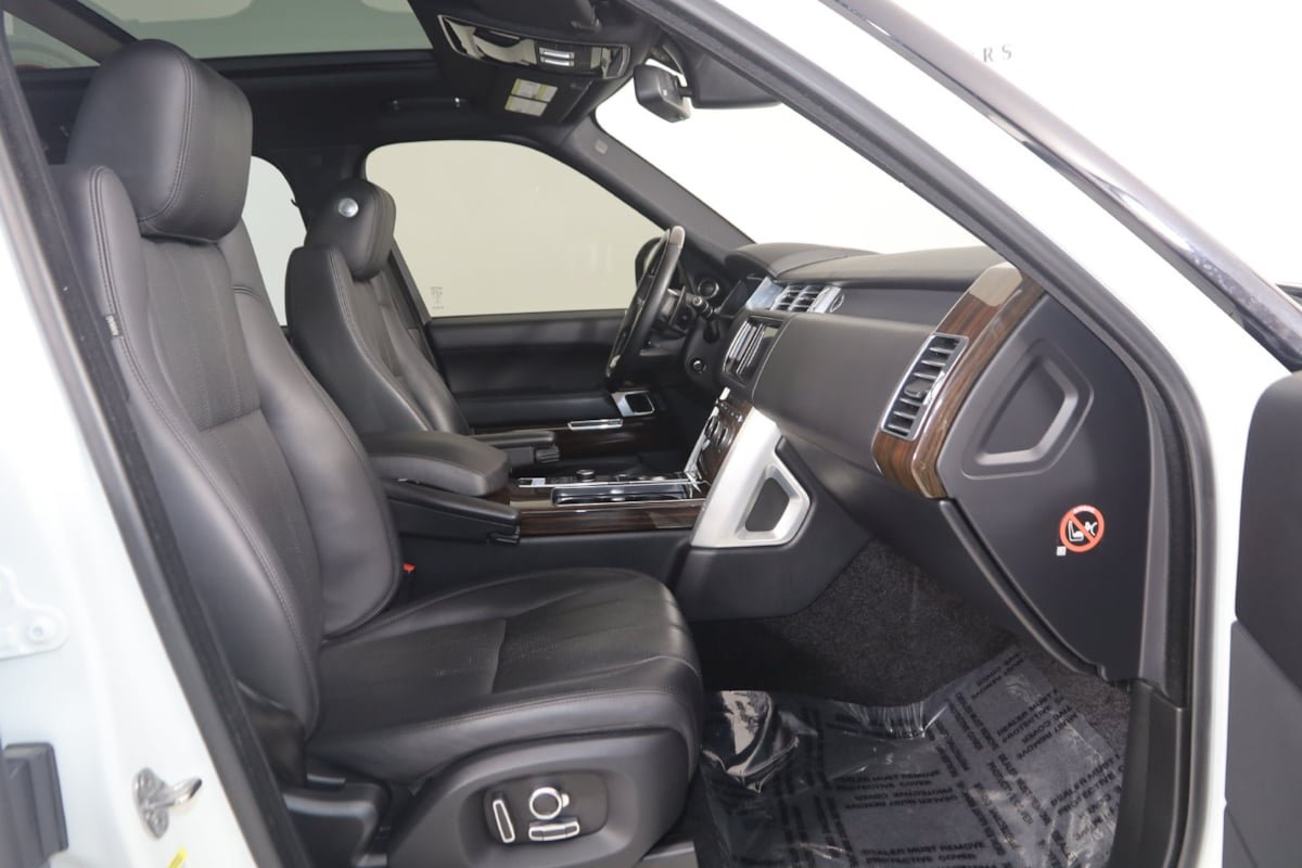 Used 2016 Land Rover Range Rover Supercharged AWD/4WD image 14