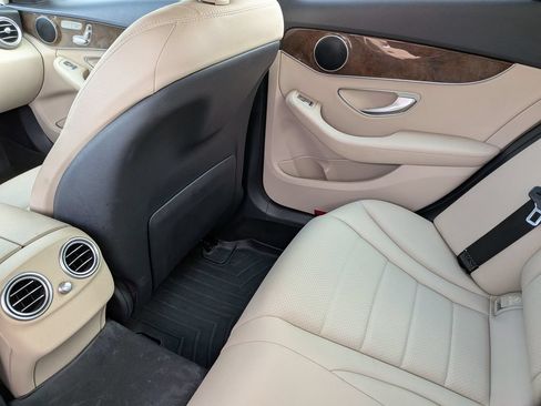 Used 2017 Mercedes-Benz C 300 Sedan image 31