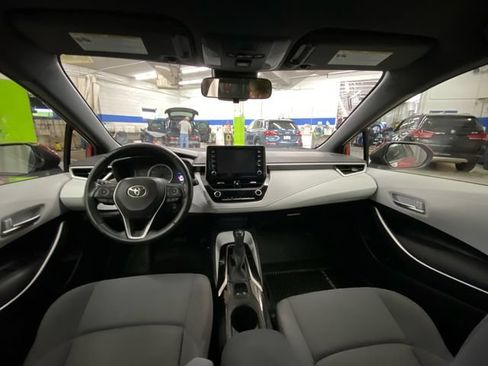 Used 2020 Toyota Corolla SE FWD image 28