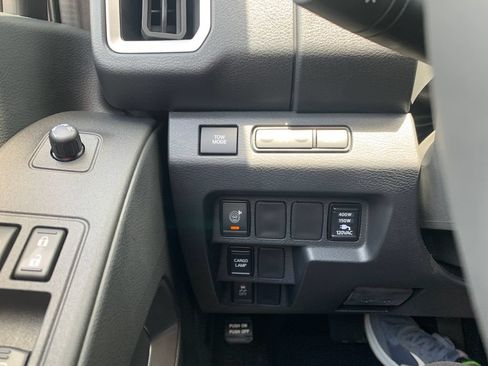 New 2026 Nissan Frontier SV w/ SV Convenience Package RWD image 16