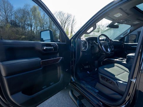 Used 2020 GMC Sierra 1500 Elevation image 9