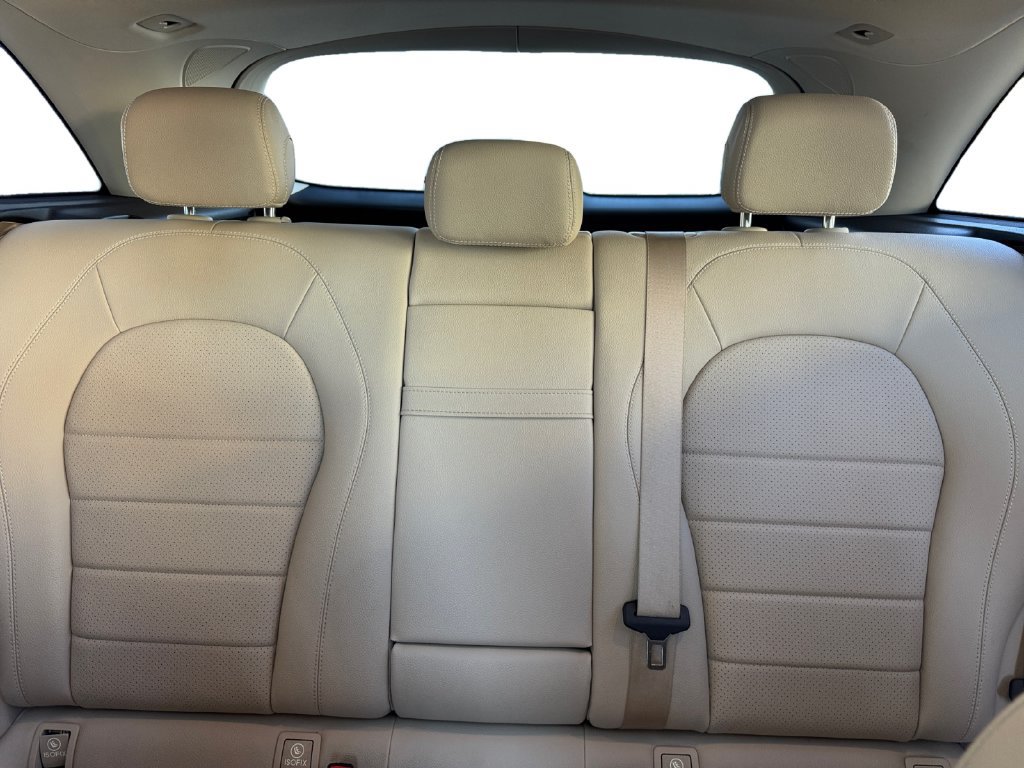 Used 2021 Mercedes-Benz GLC 300 4MATIC image 21