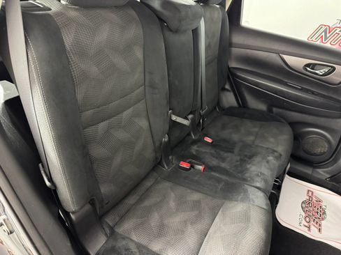 Used 2014 Nissan Rogue S AWD/4WD image 33