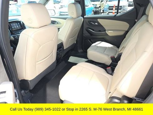 Used 2023 Chevrolet Traverse LT w/ LT Premium Package AWD/4WD image 35