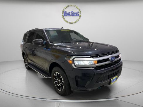 Used 2022 Ford Expedition XLT AWD/4WD image 6