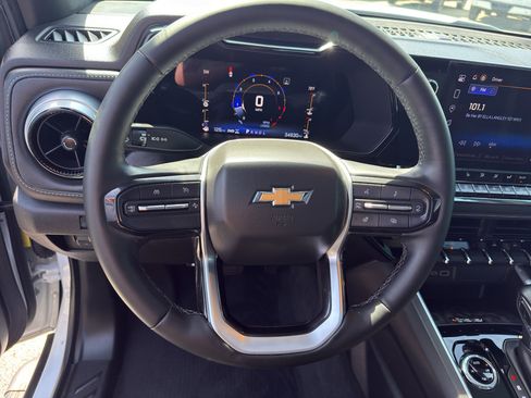 Certified 2023 Chevrolet Colorado LT w/ LT Convenience Package III AWD/4WD image 18