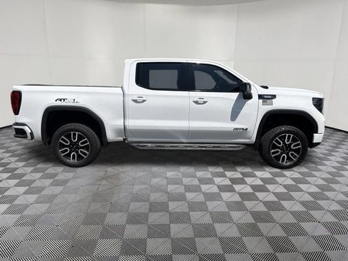 Used 2022 GMC Sierra 1500 AT4 w/ AT4 Preferred Package AWD/4WD image 10