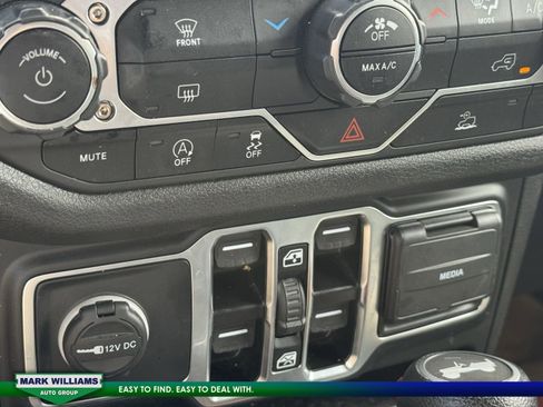 Used 2024 Jeep Wrangler Sport S image 19