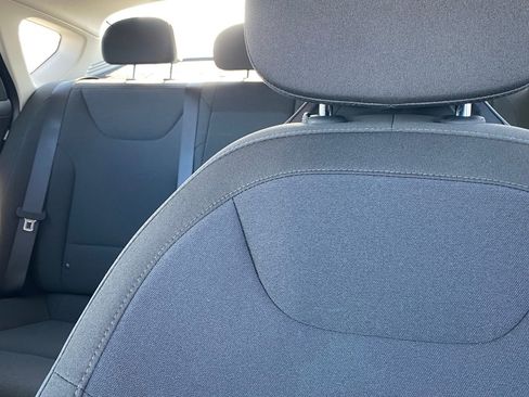 New 2026 Kia K4 LXS image 13