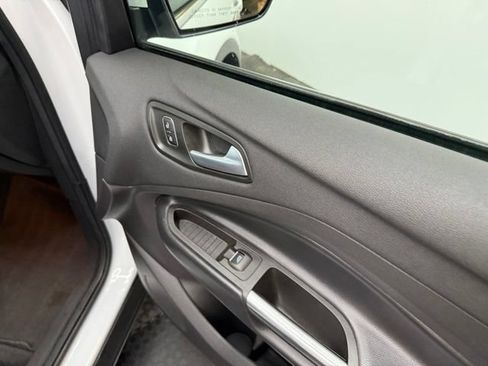 Used 2019 Ford Escape SE AWD/4WD image 34