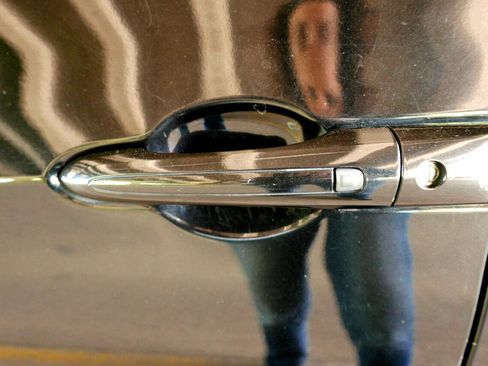 Used 2022 Chrysler Voyager LX image 31