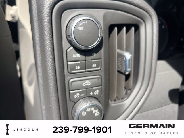 Used 2026 Chevrolet Silverado 1500 Custom Trail Boss w/ LPO, Dark Essentials Package AWD/4WD image 13