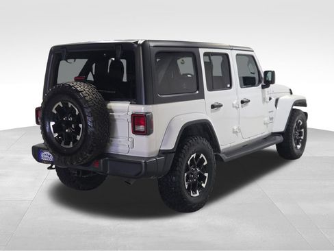 Certified 2023 Jeep Wrangler Unlimited Sahara w/ Dual Top Group AWD/4WD image 28