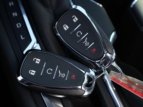 Used 2023 Chevrolet Equinox LT image 25