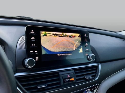 Used 2018 Honda Accord Touring image 28