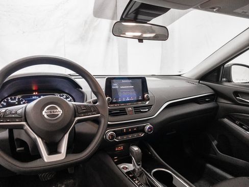 Used 2021 Nissan Altima 2.5 SV image 12