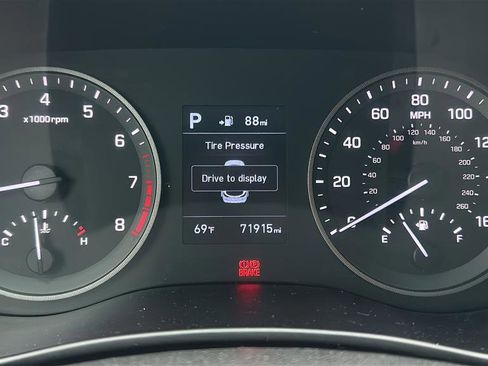 Used 2020 Hyundai Tucson Sport FWD image 23