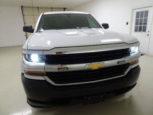 Used 2019 Chevrolet Silverado 1500 W/T RWD image 9