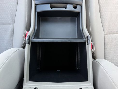 Used 2016 Kia Sedona LX w/ Option Group 020 image 43